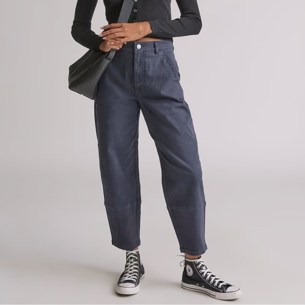 Everlane Utility Barrel Pant in Navy